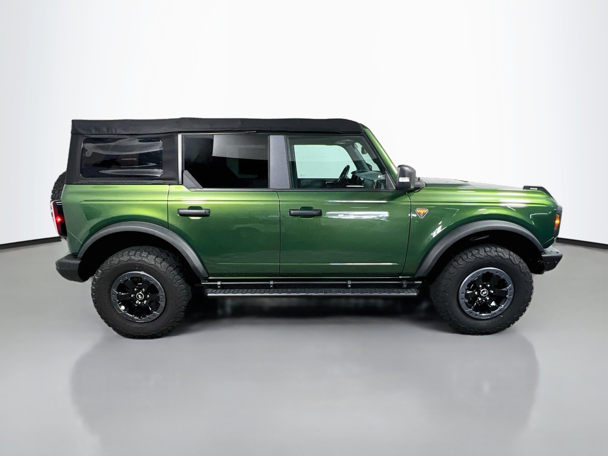 Used 2022 Ford Bronco Badlands AWD/4WD image 3