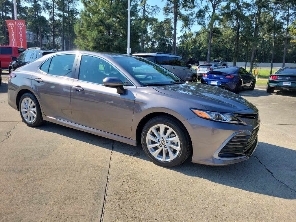 Certified 2024 Toyota Camry LE FWD image 10