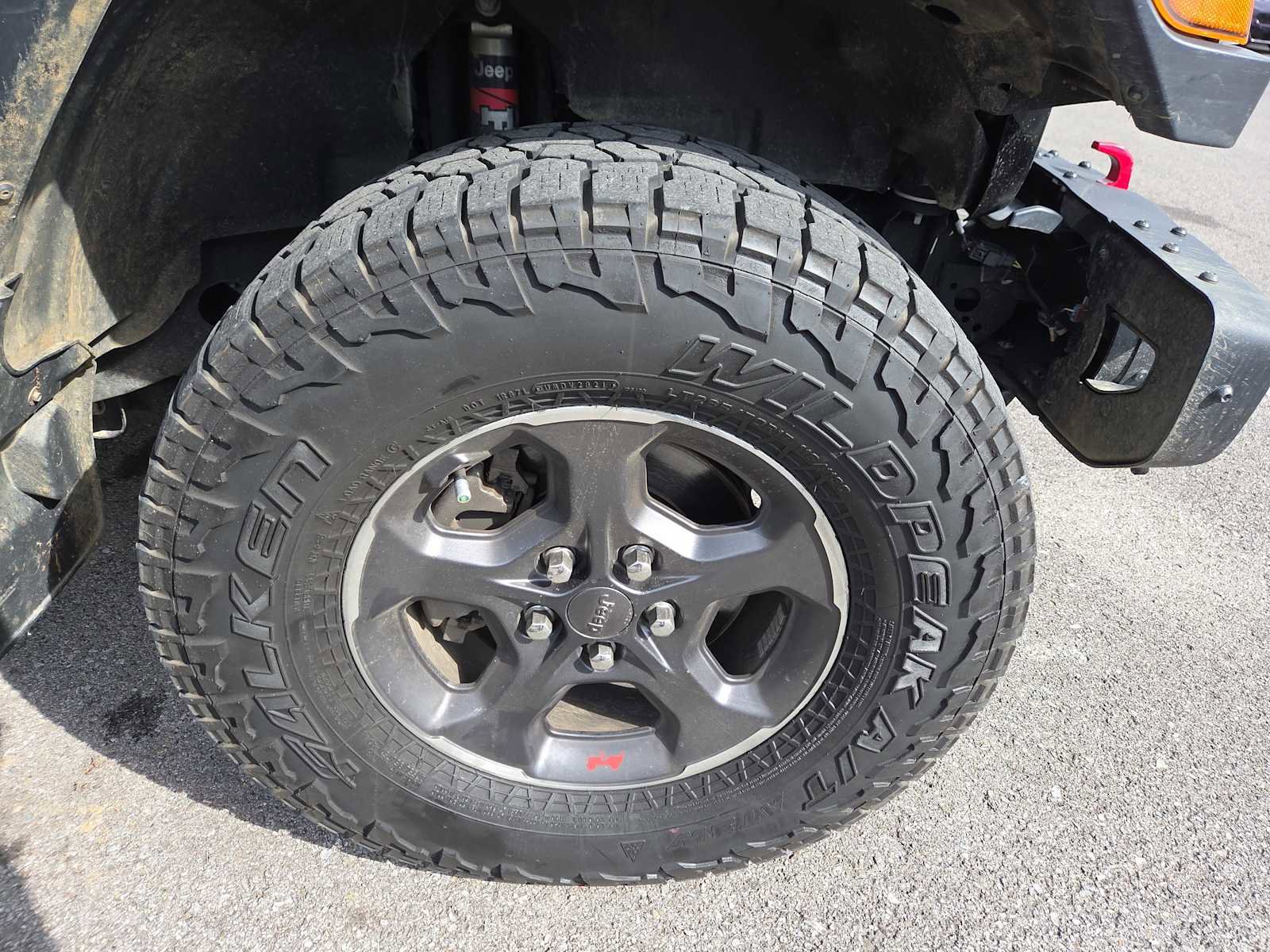 Used 2020 Jeep Gladiator Rubicon image 2