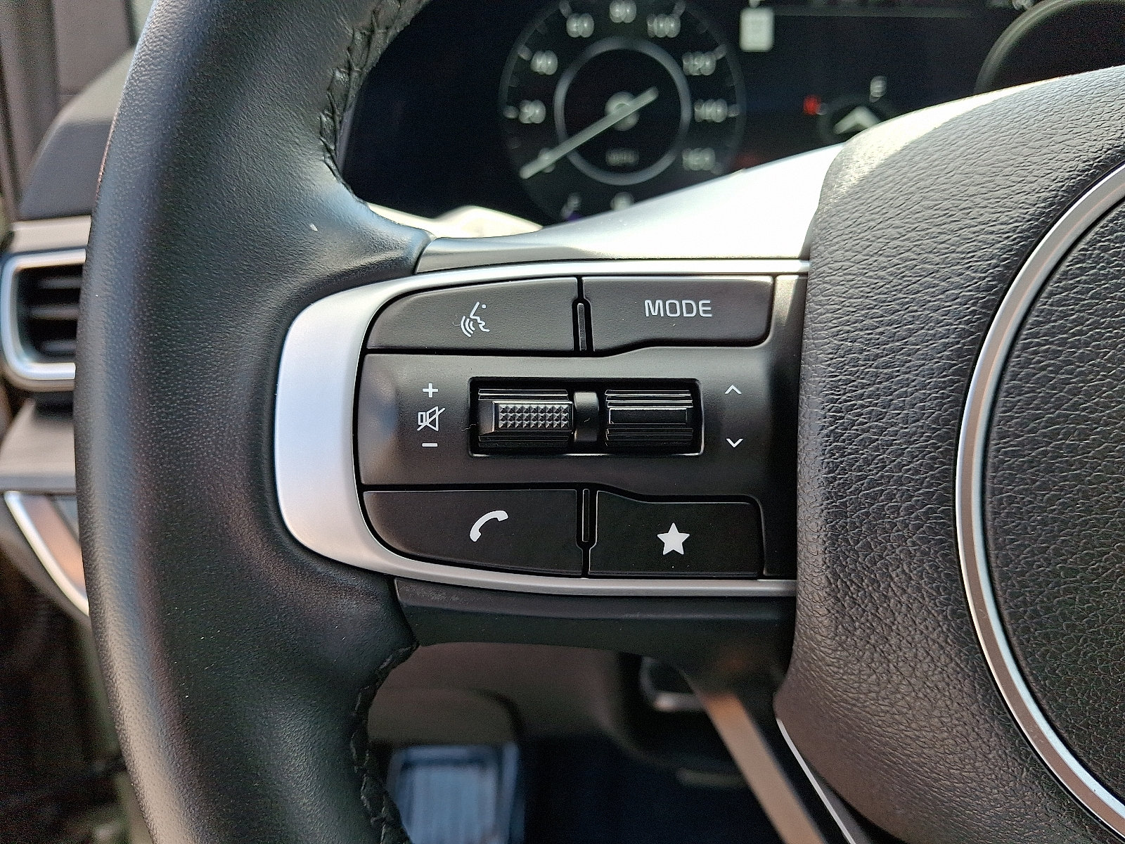 Certified 2023 Kia Sportage X-Pro AWD/4WD image 22