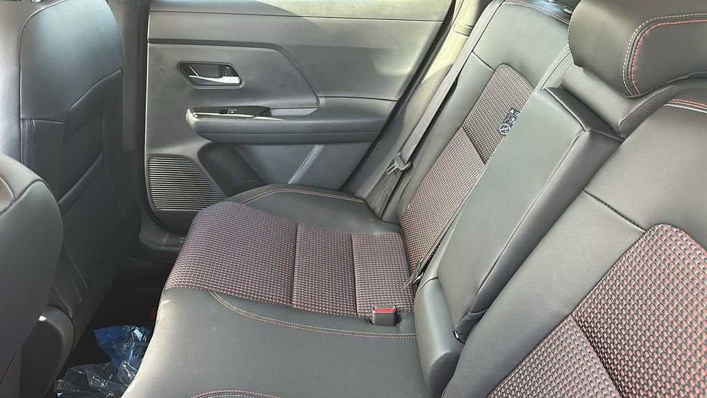New 2026 Nissan Kicks SR FWD image 28
