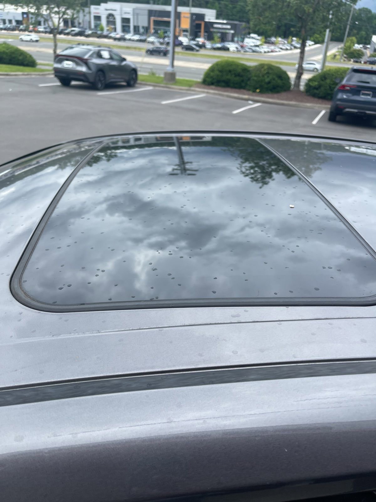 Used 2019 Toyota Camry XLE w/ Sunroof Package FWD image 13