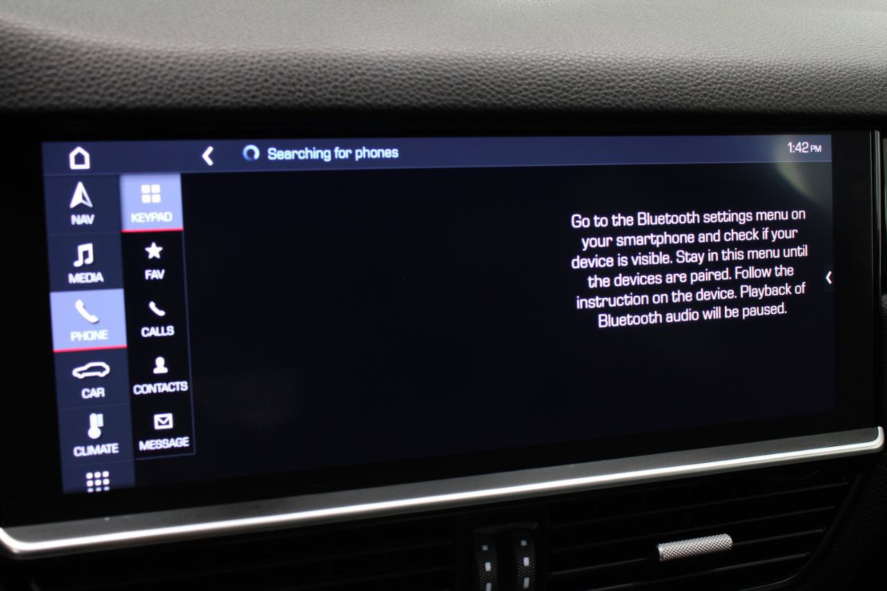 Used 2020 Porsche Cayenne AWD/4WD image 54