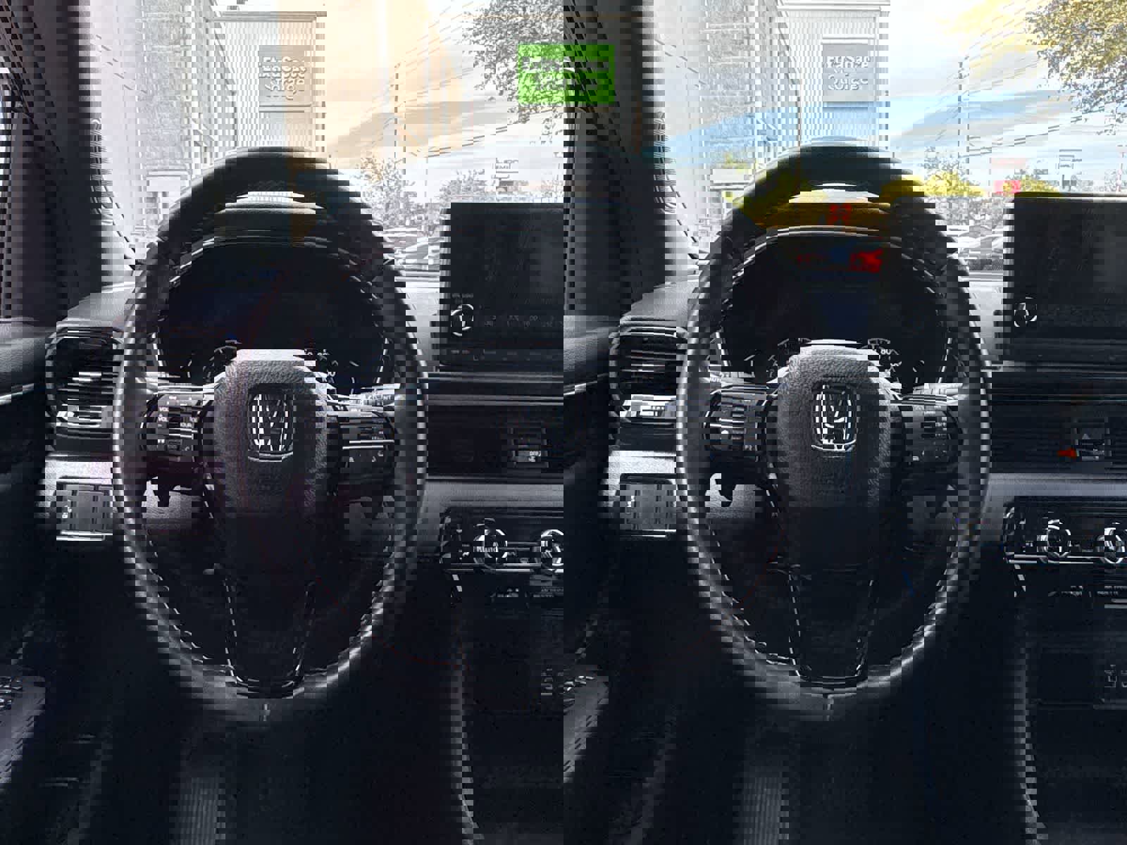 Used 2023 Honda Pilot Sport image 27