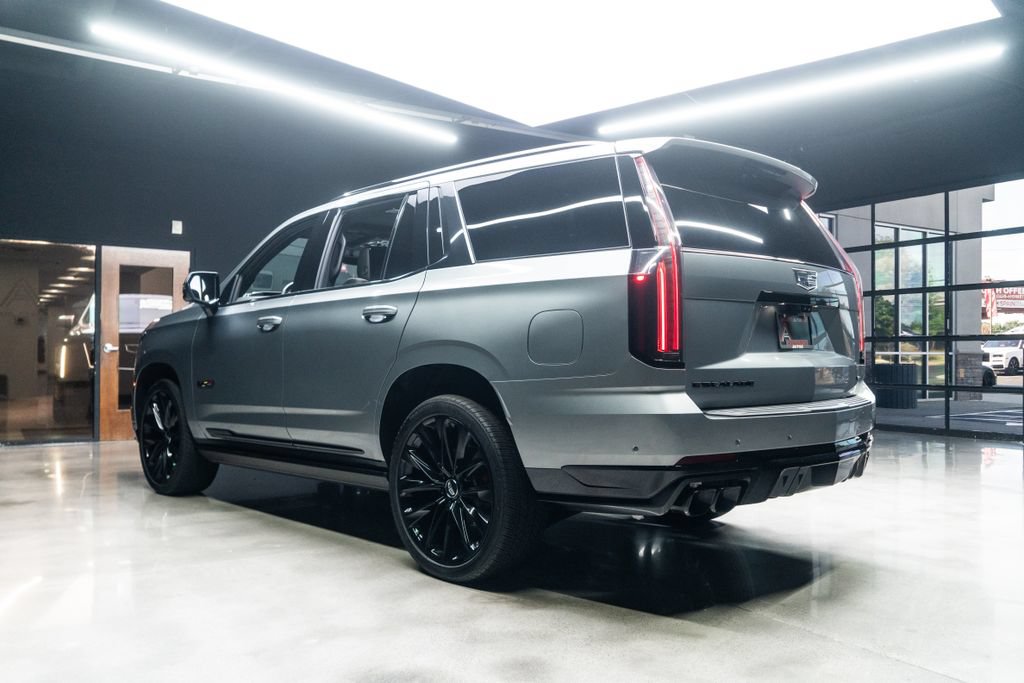 Used 2025 Cadillac Escalade V w/ LPO, ONYX Package AWD/4WD image 23