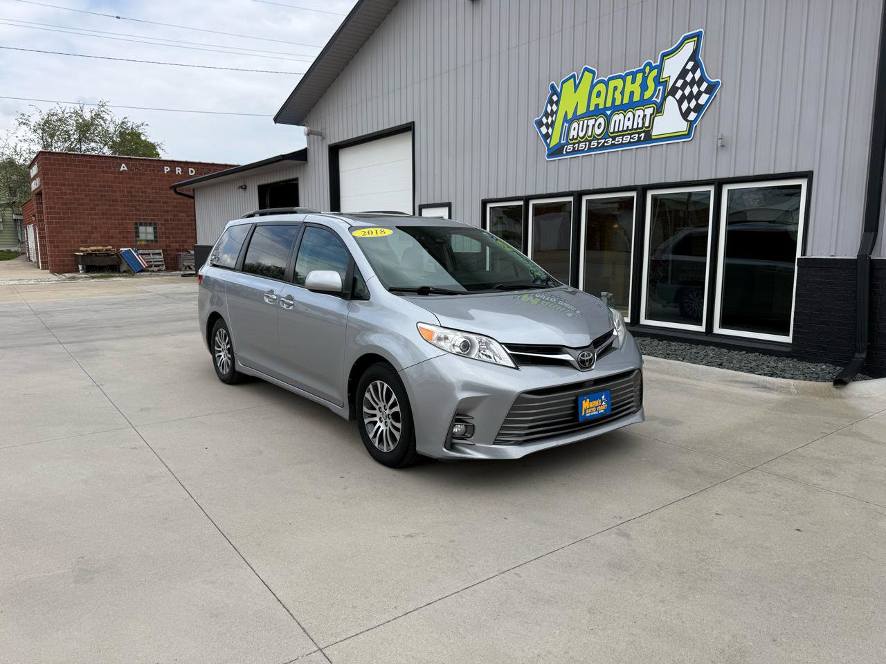 Used 2018 Toyota Sienna XLE w/ Entertainment Package