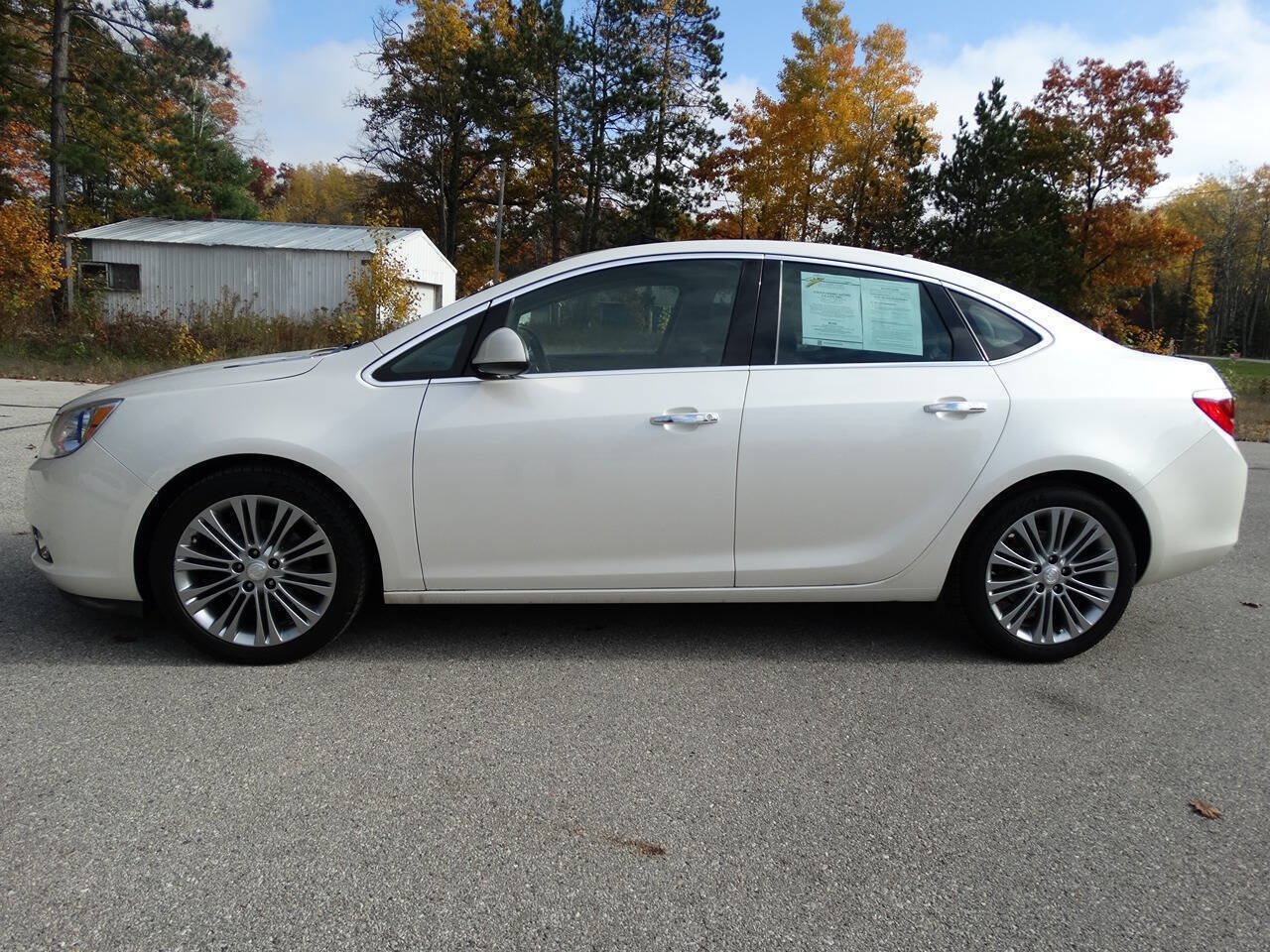 Used 2012 Buick Verano Leather FWD image 7