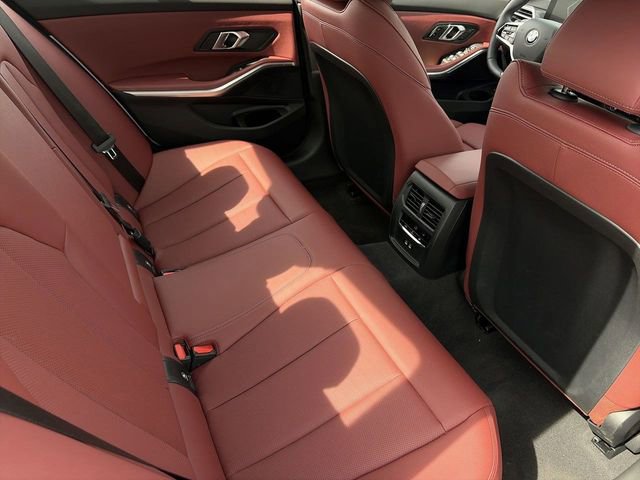 Used 2025 BMW 330i Sedan image 15