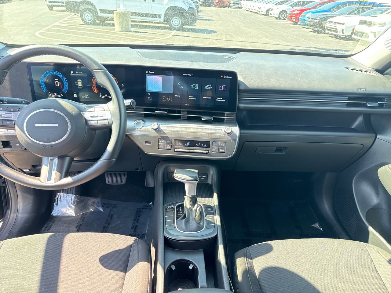 Used 2025 Hyundai Kona SEL FWD image 12