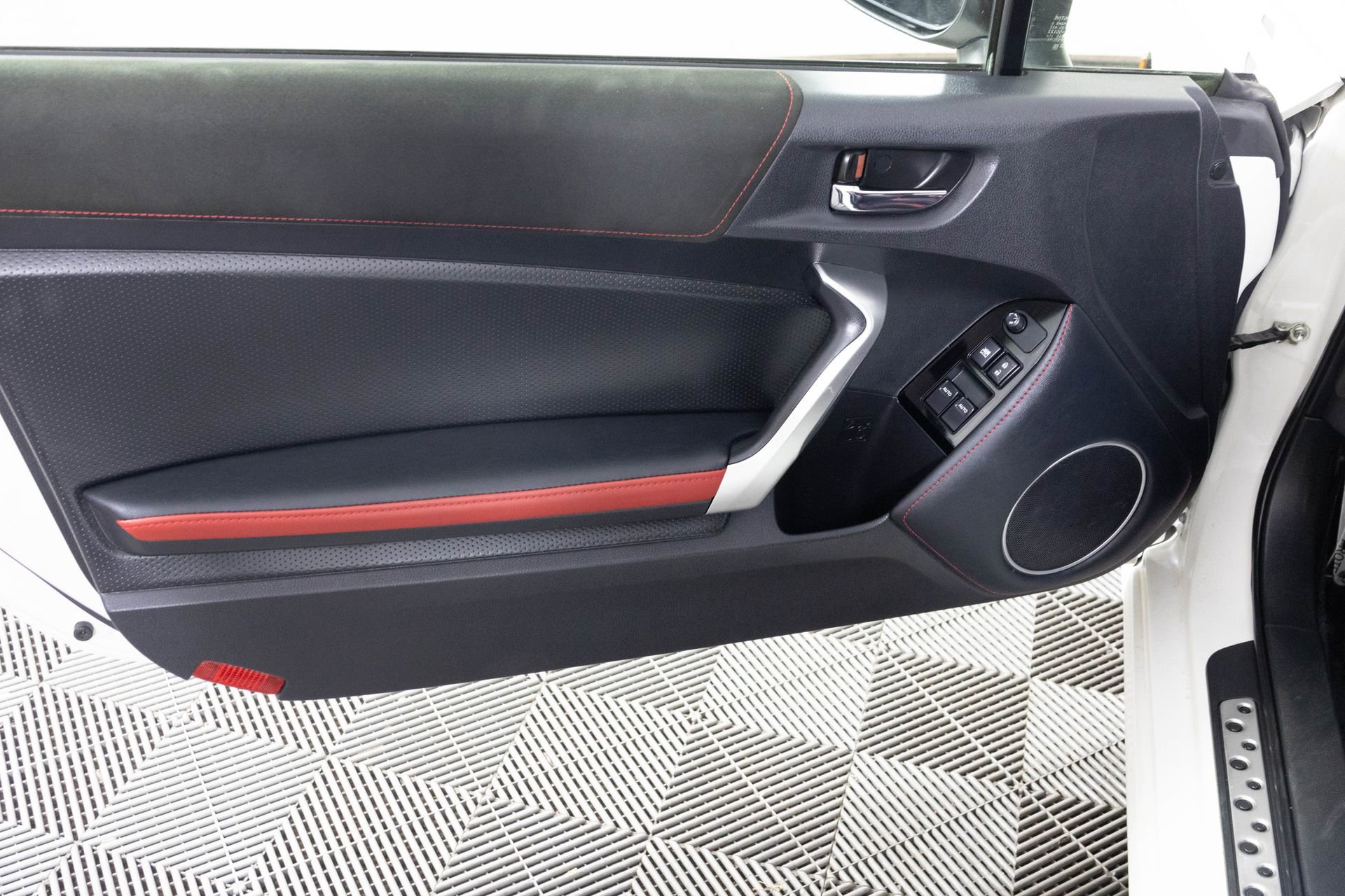 Used 2020 Toyota 86 image 17