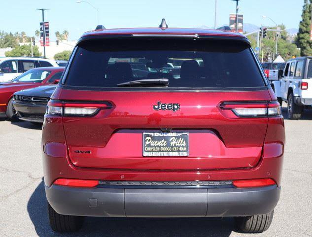New 2024 Jeep Grand Cherokee L Laredo image 4