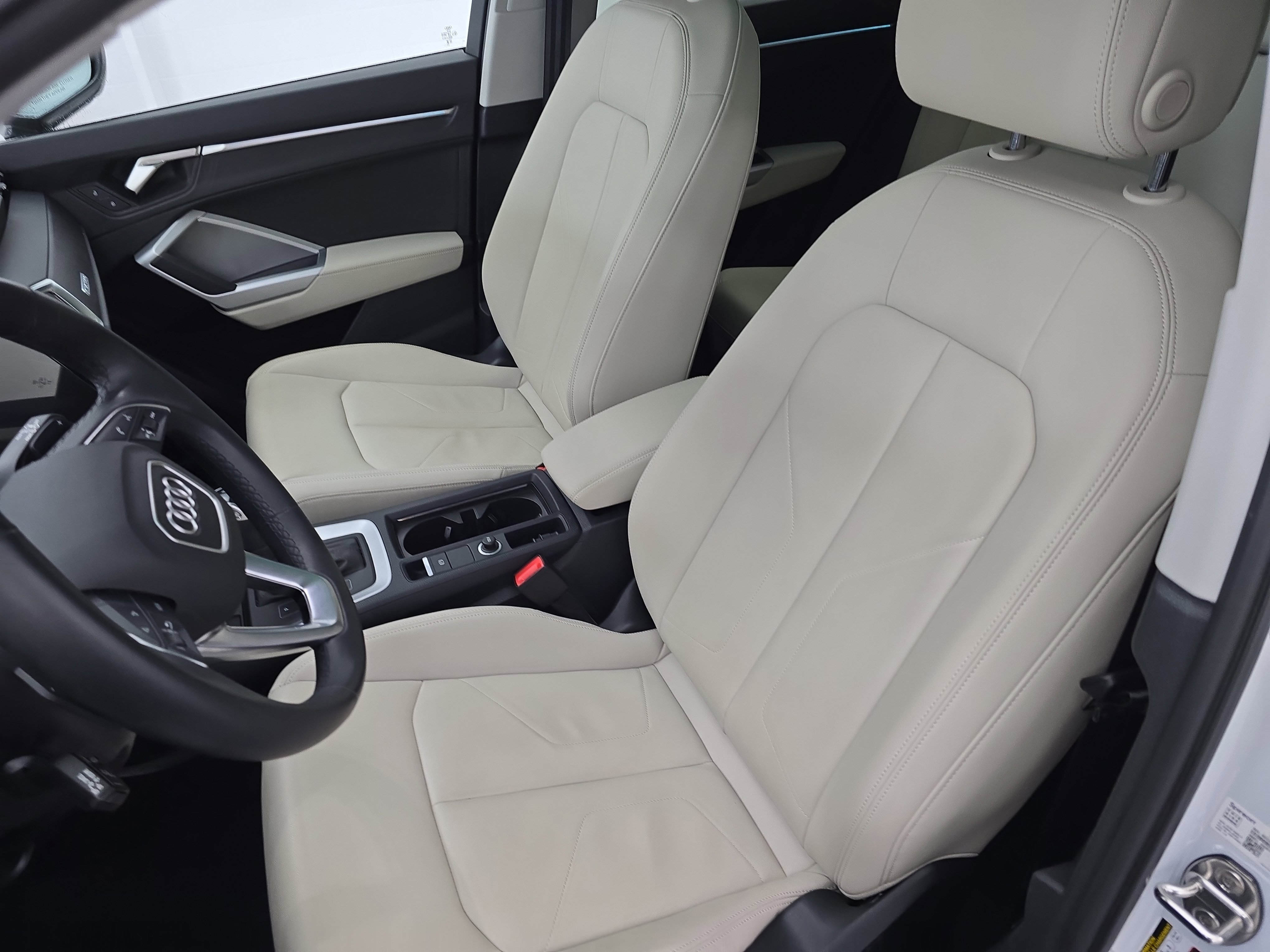 Used 2024 Audi Q3 2.0T Premium Plus w/ Premium Plus Package AWD/4WD image 15