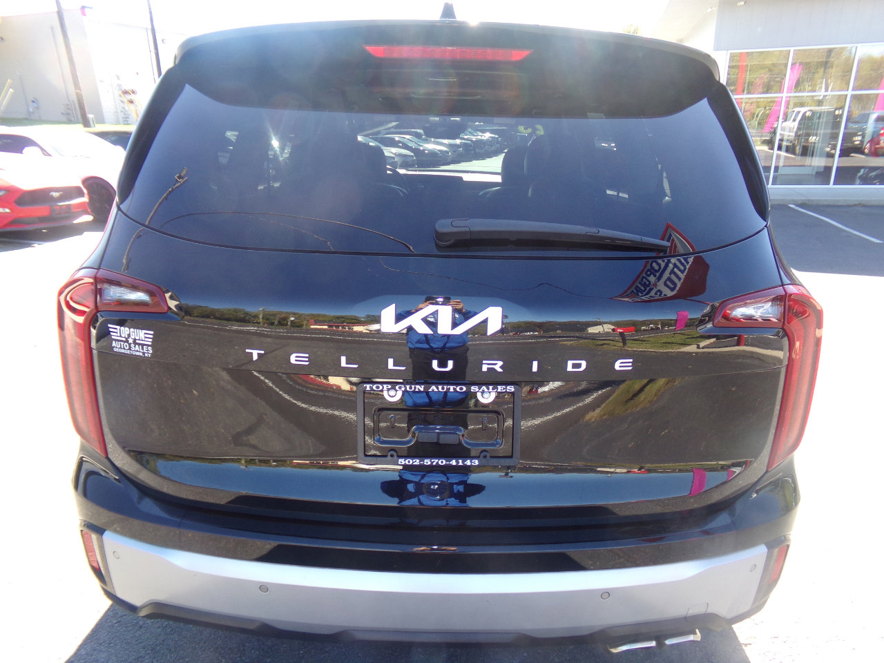 Used 2023 Kia Telluride S w/ S Sunroof Package image 4