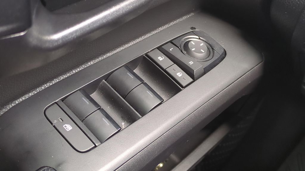 Used 2024 Toyota Tacoma SR5 RWD image 18