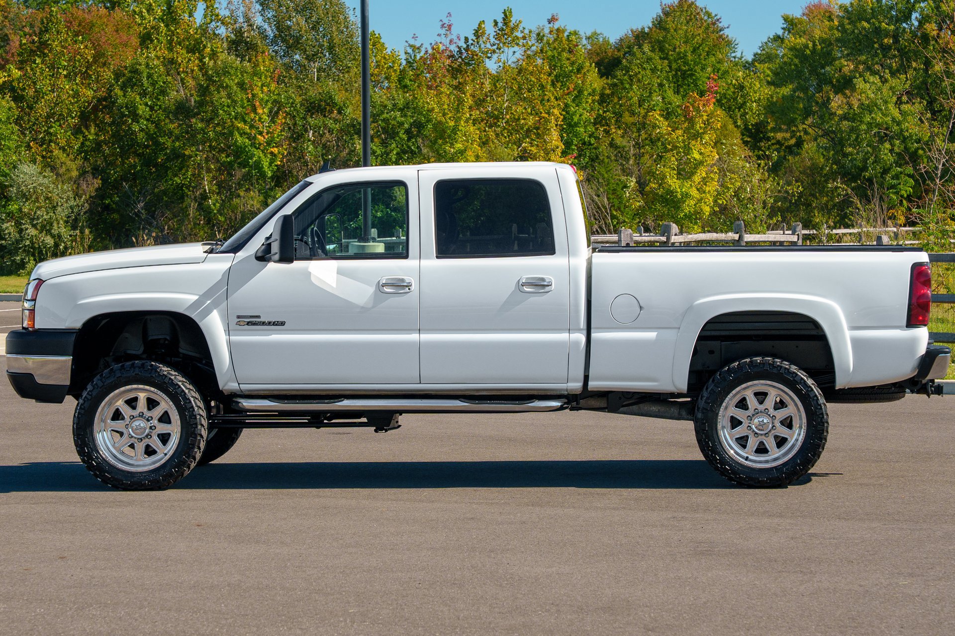 Used 2007 Chevrolet Silverado 2500 LT w/ Heavy-Duty Power Package AWD/4WD image 26