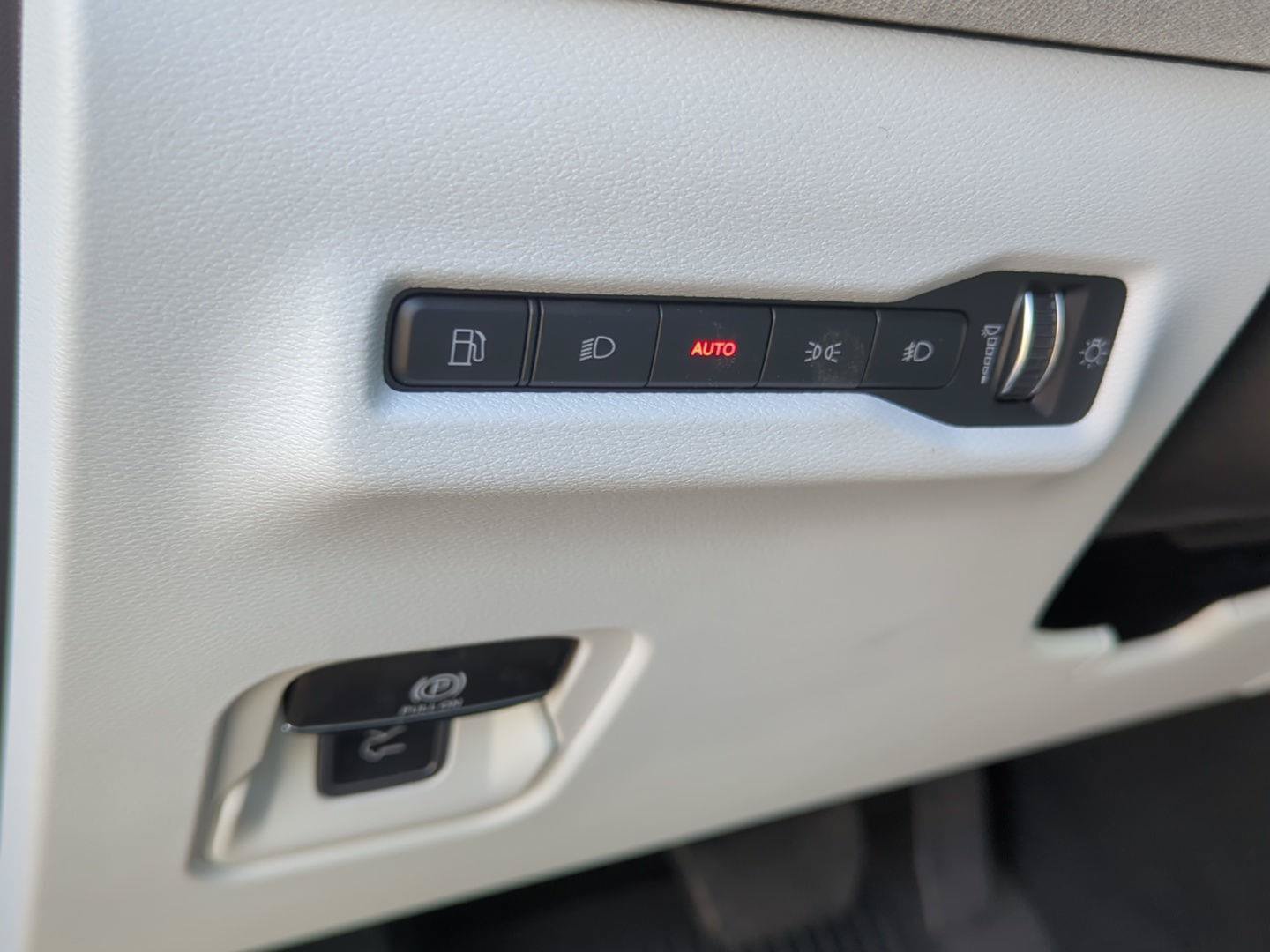 New 2026 Jeep Cherokee Laredo AWD/4WD image 13