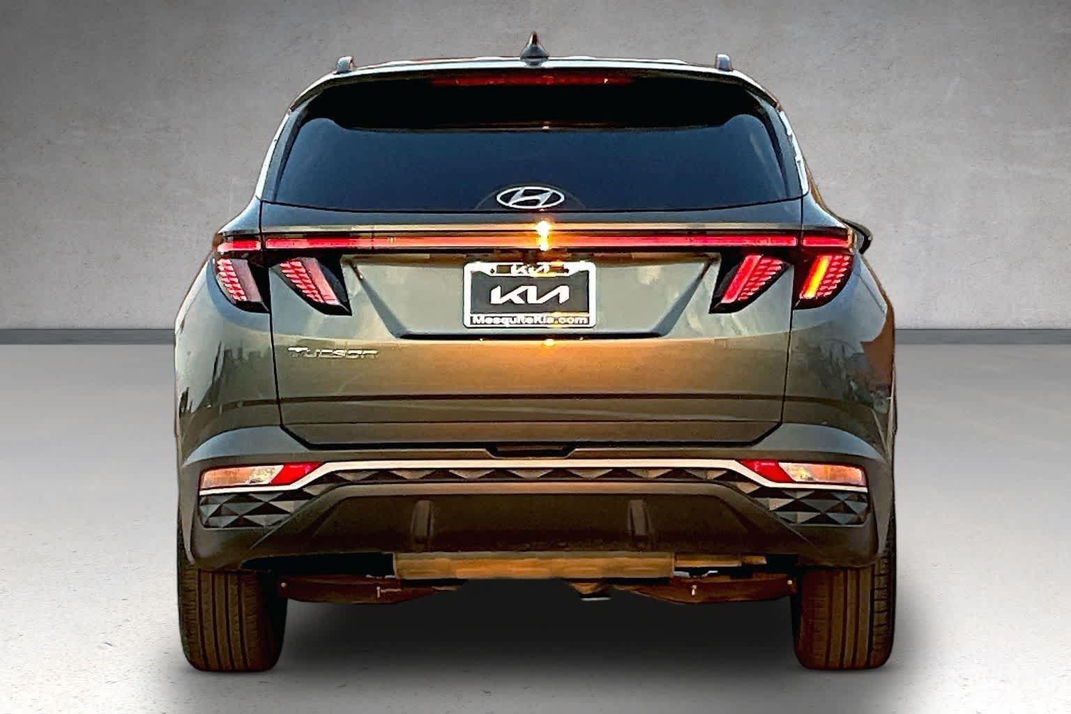 Used 2022 Hyundai Tucson SEL w/ Convenience + Premium Package FWD image 5