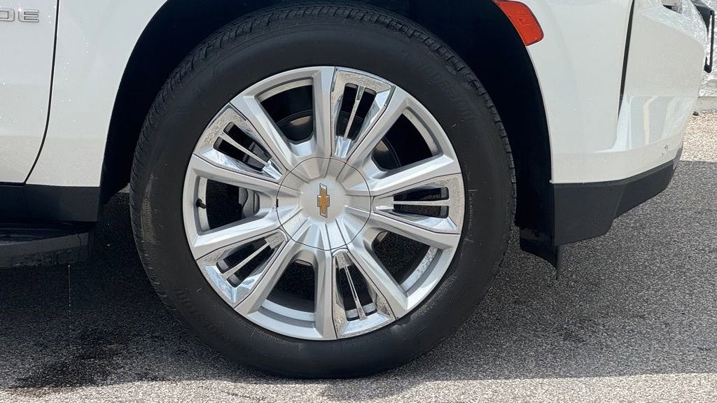 Used 2023 Chevrolet Tahoe High Country w/ Max Trailering Package AWD/4WD image 3