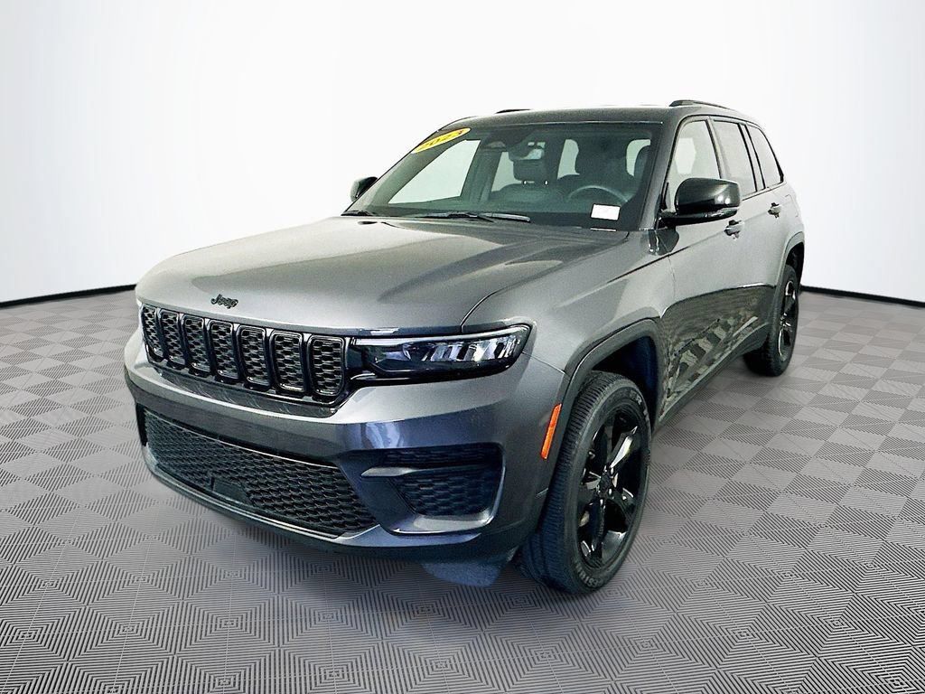 Certified 2023 Jeep Grand Cherokee Altitude AWD/4WD image 6