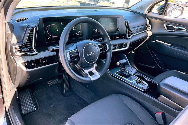 Used 2024 Kia Sportage LX image 14