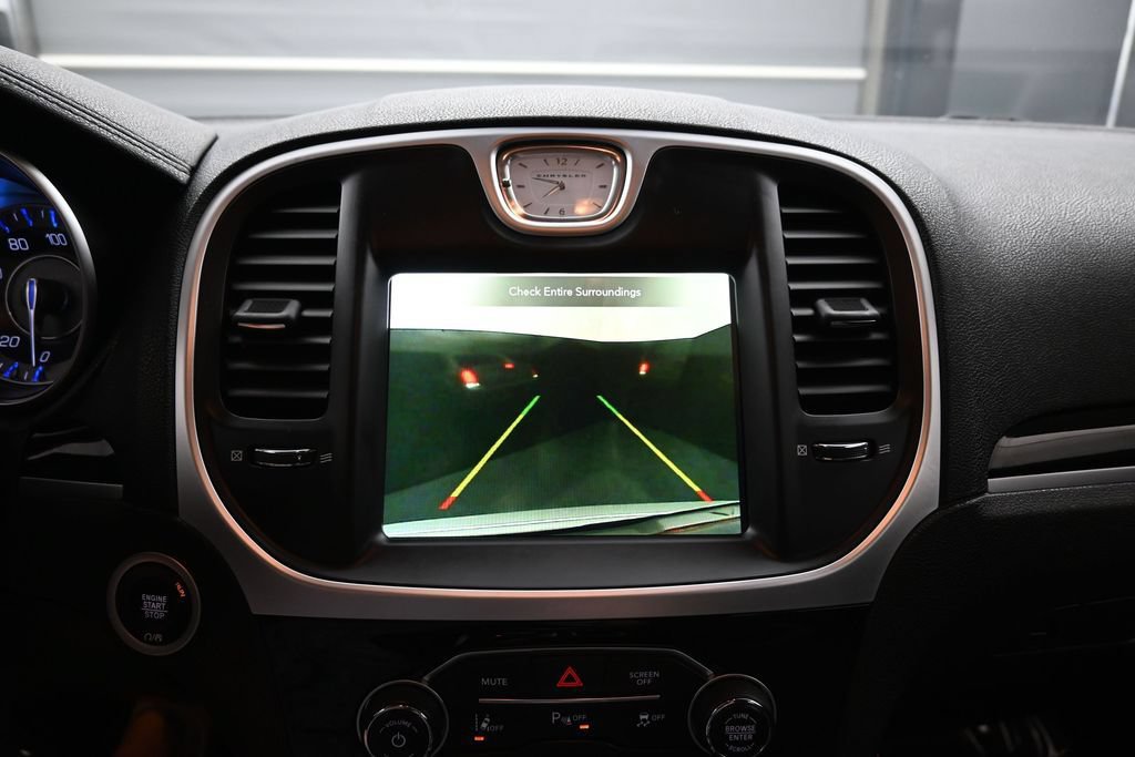 Used 2023 Chrysler 300 Touring w/ Safetytec Plus Group RWD image 35
