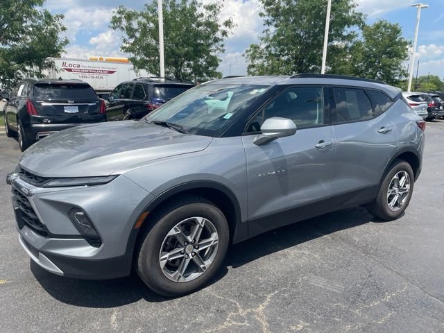 Used 2023 Chevrolet Blazer LT w/ Convenience Package FWD image 5