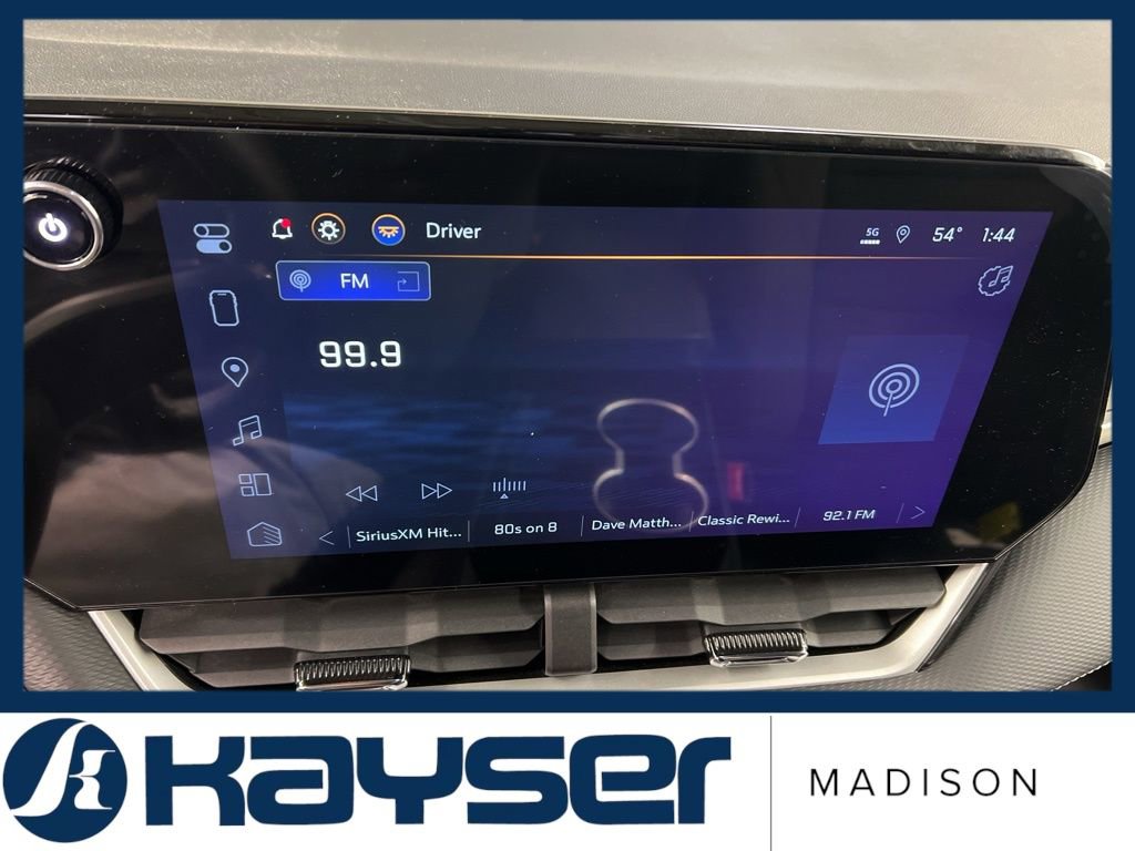 Used 2025 Chevrolet Equinox LT image 9