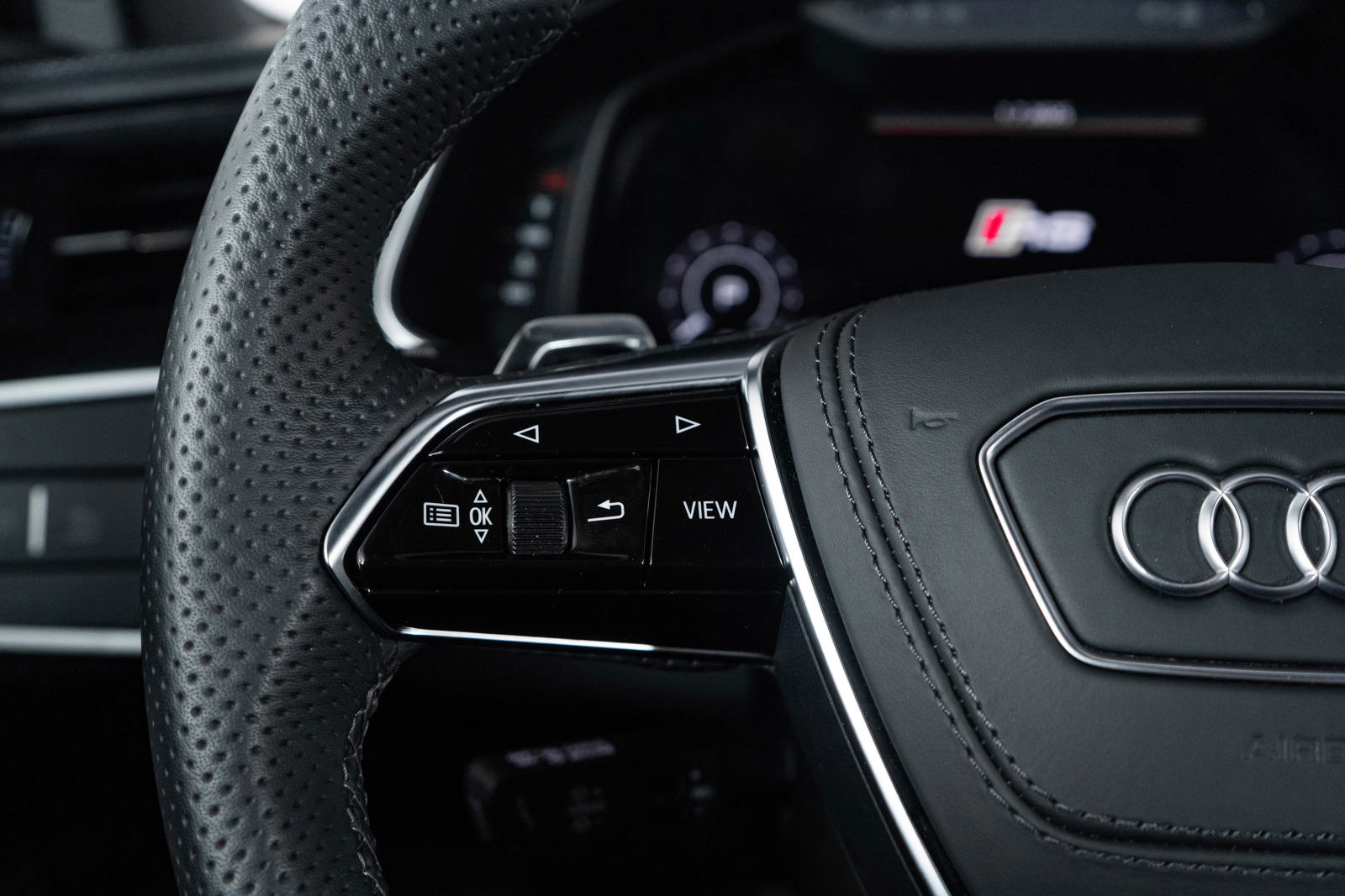 Used 2025 Audi RS 6 performance image 50