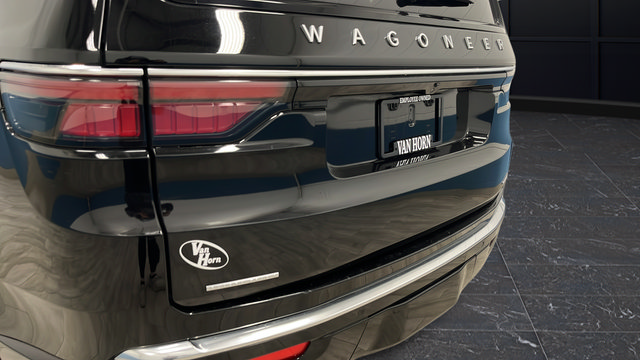 Used 2023 Jeep Wagoneer Series II AWD/4WD image 41