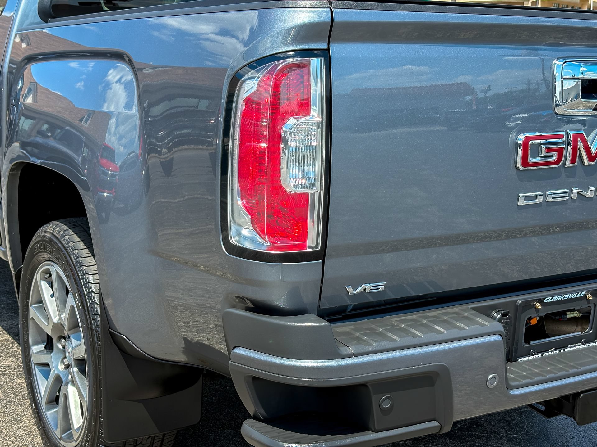 Used 2022 GMC Canyon Denali AWD/4WD image 9