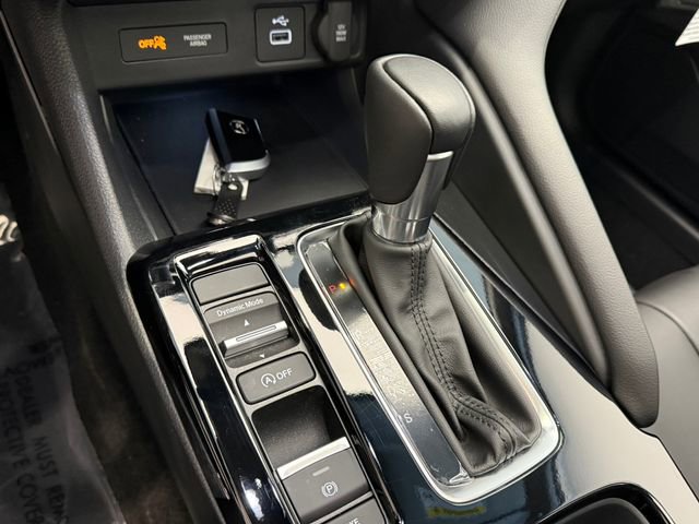 Certified 2025 Acura Integra Base image 23