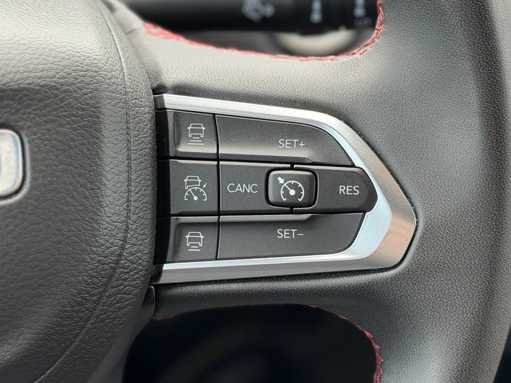 Used 2024 Jeep Compass Trailhawk AWD/4WD image 12