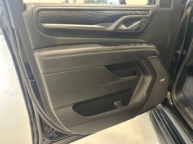 Used 2023 GMC Yukon Denali AWD/4WD image 25