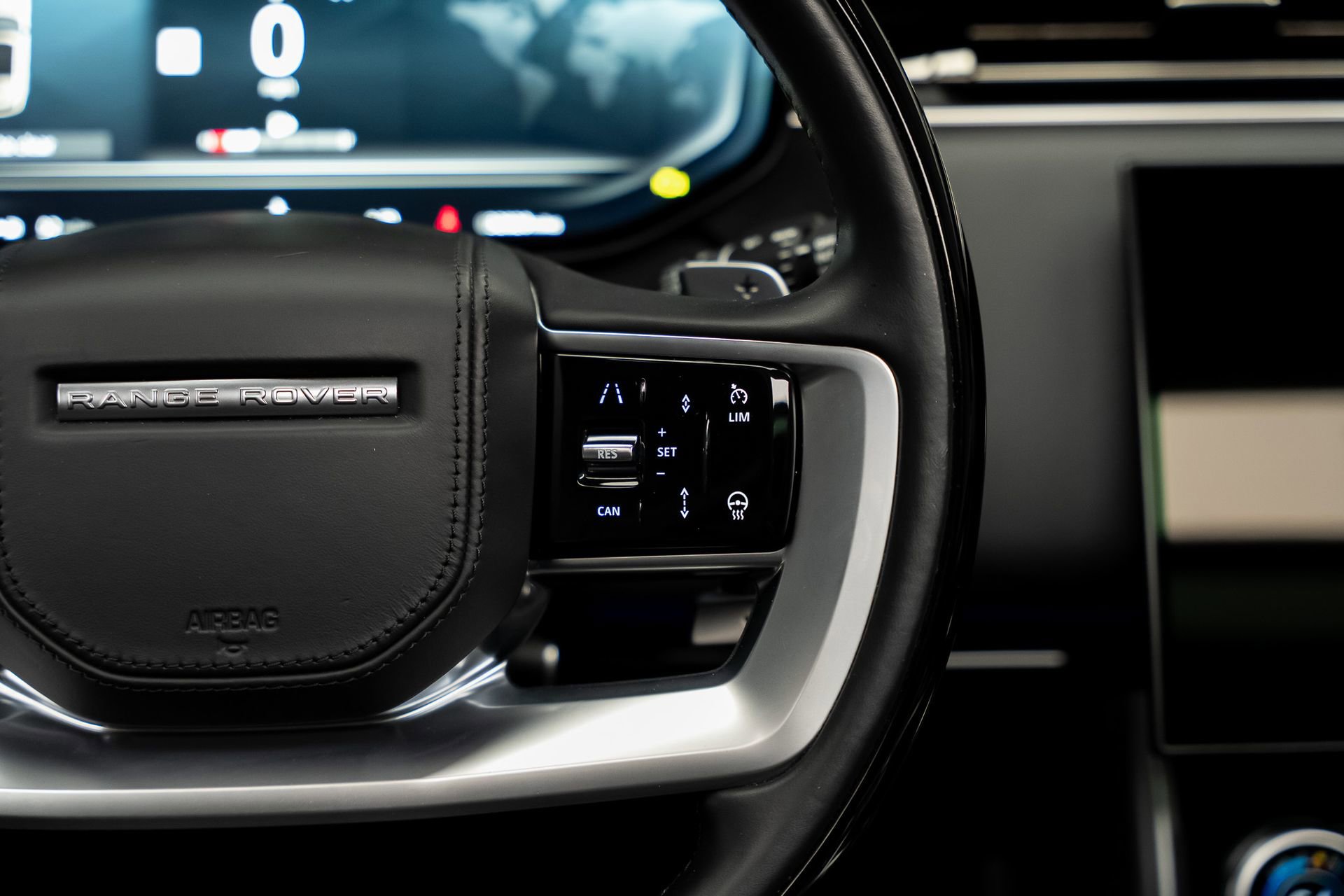 Used 2023 Land Rover Range Rover SE image 43
