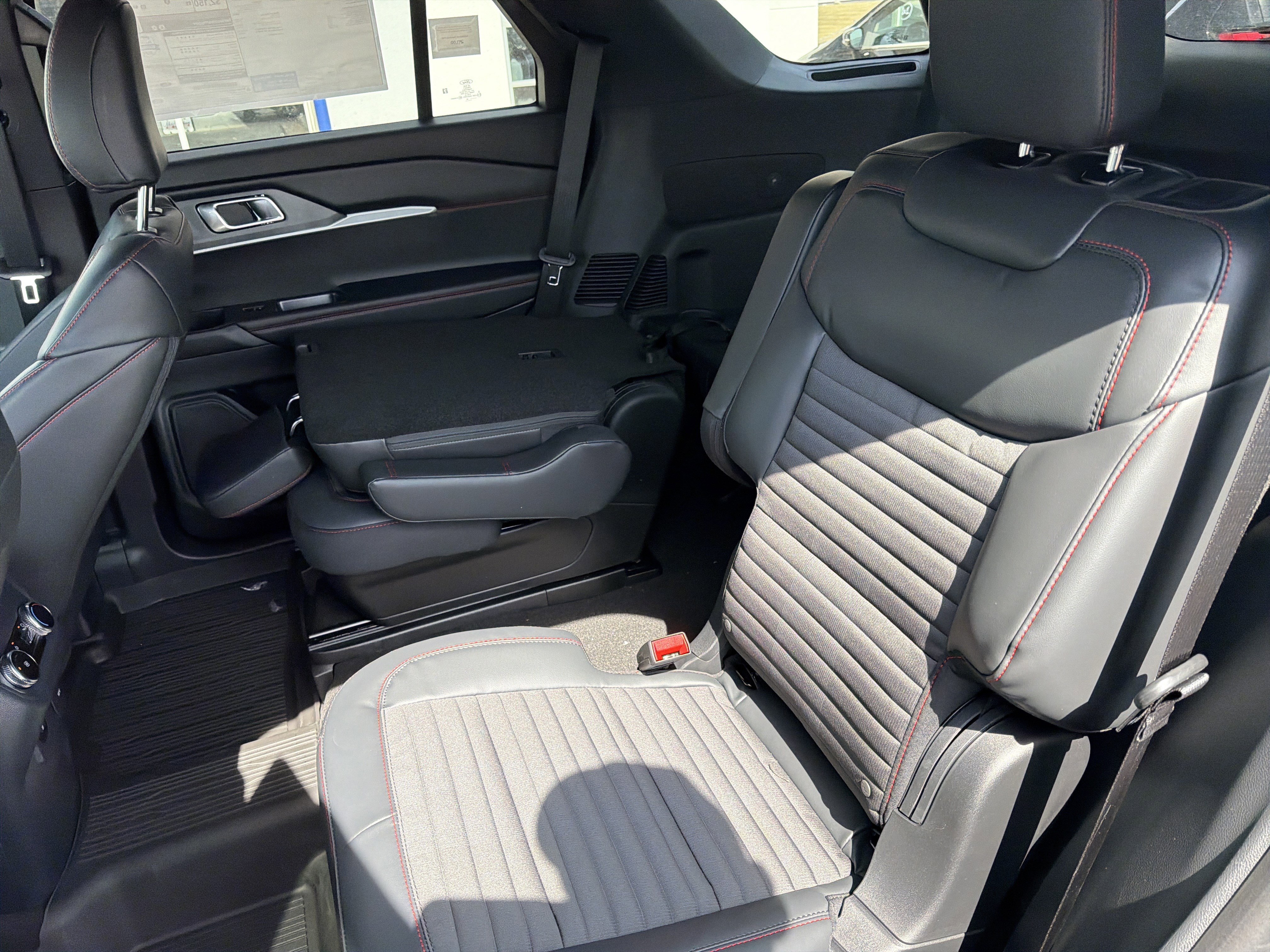 New 2026 Ford Explorer ST-Line image 17