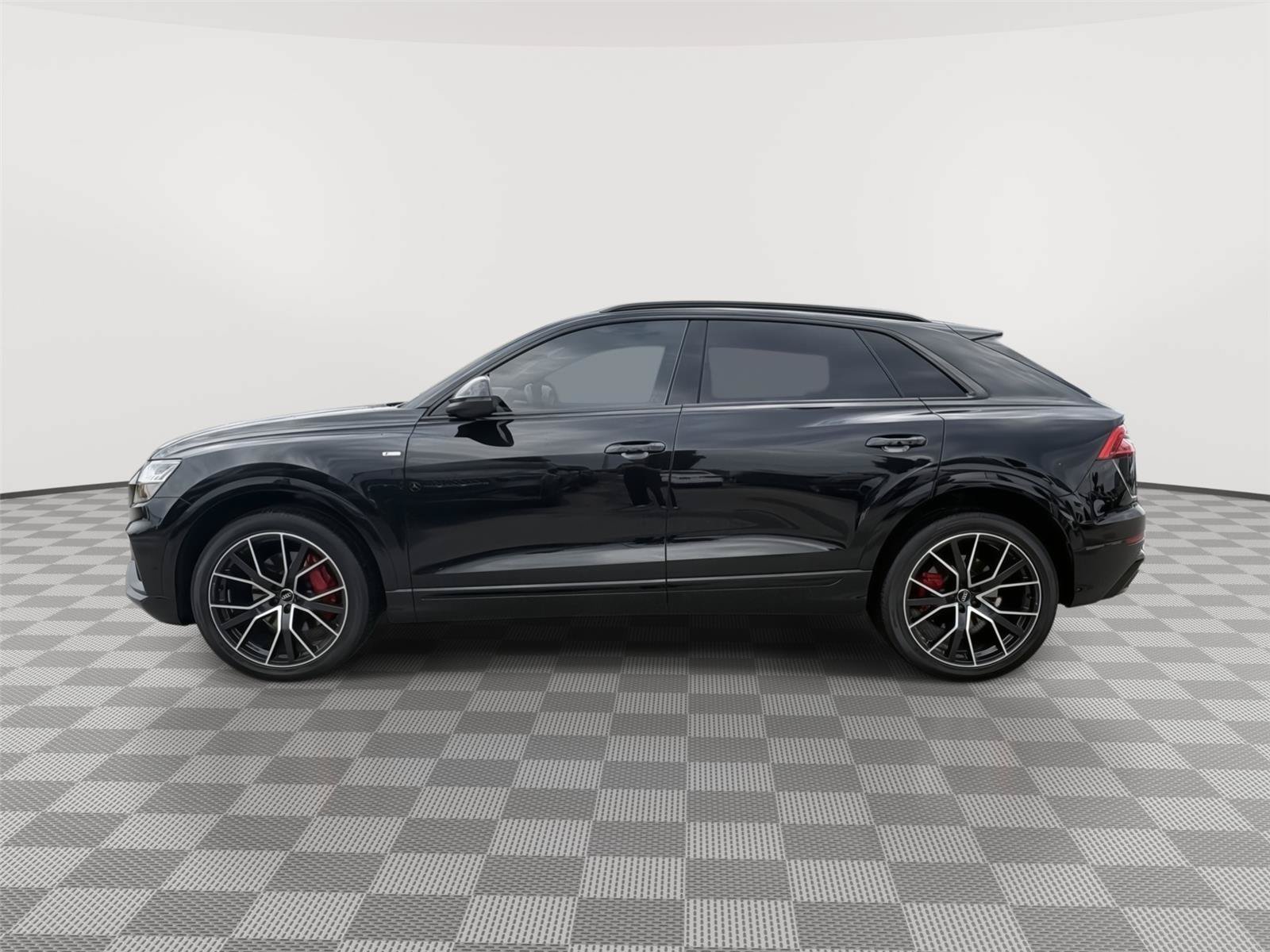Used 2019 Audi Q8 Prestige w/ Year 1 Package AWD/4WD image 2
