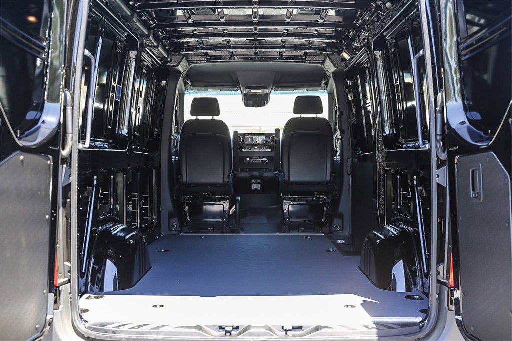 Used 2024 Mercedes-Benz Sprinter 144 Cargo image 28