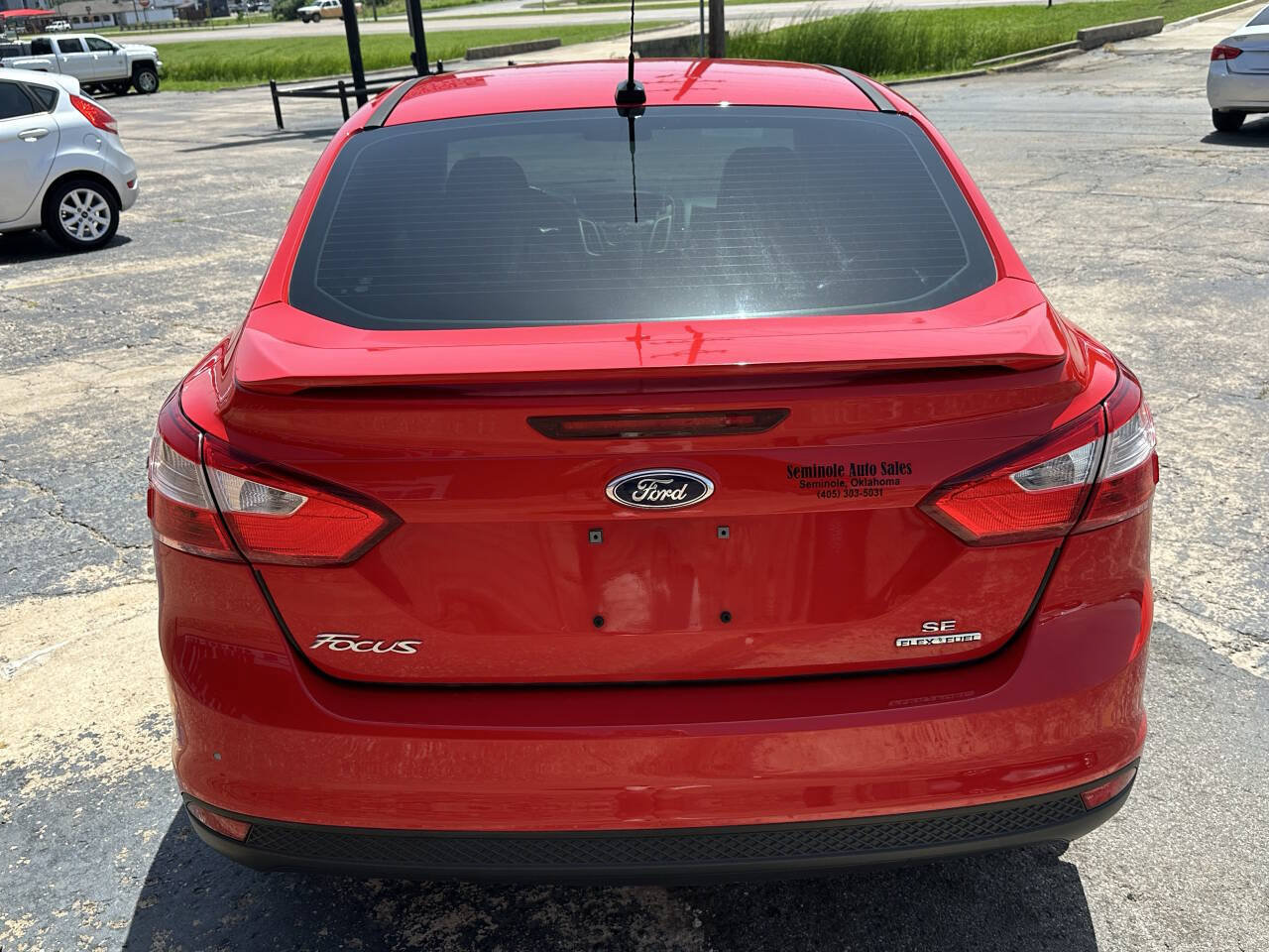 Used 2014 Ford Focus SE w/ Equipment Group 201A FWD image 8
