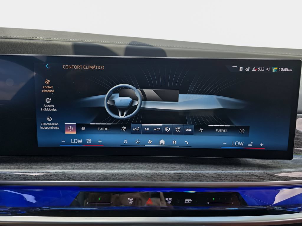 Used 2025 BMW i7 eDrive50 w/ M Sport Package RWD image 28