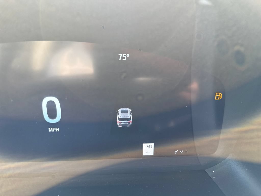 Used 2025 Ford Explorer Active w/ Active Comfort Package AWD/4WD image 16
