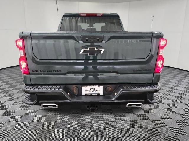 New 2026 Chevrolet Silverado 1500 Custom Trail Boss w/ LPO, Dark Essentials Package image 4