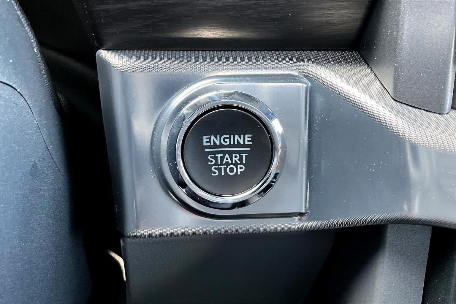 Used 2025 Ford F150 Lariat AWD/4WD image 47