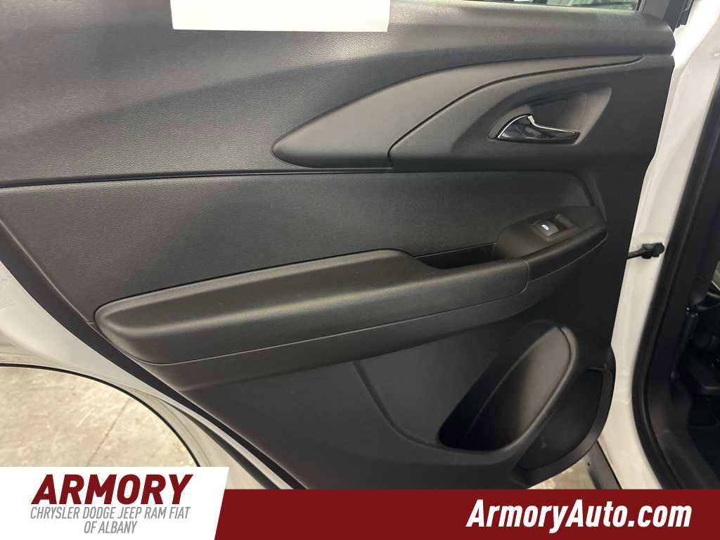 Used 2024 Chevrolet TrailBlazer LT image 24