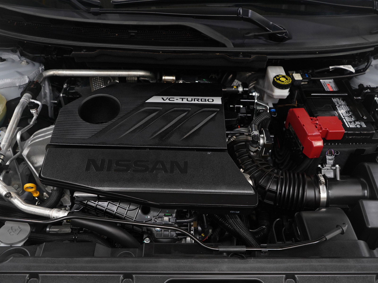 Used 2025 Nissan Rogue SV image 30