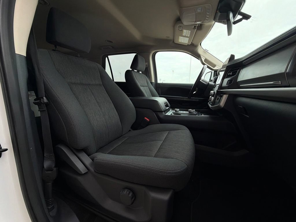 Used 2022 Ford Expedition XLT AWD/4WD image 23
