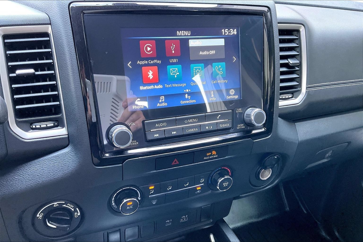 Used 2022 Nissan Frontier SV AWD/4WD image 9