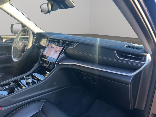 Used 2023 Jeep Grand Cherokee L Limited w/ Trailer Tow Group (B) image 28