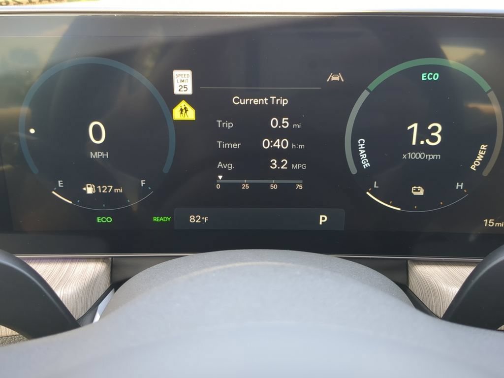 New 2025 Hyundai Sonata Limited FWD image 28