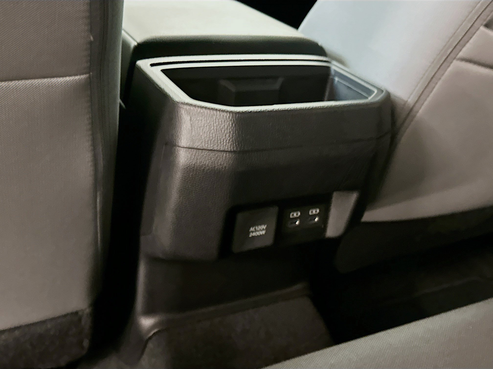 Used 2025 Toyota Tacoma TRD Sport AWD/4WD image 28