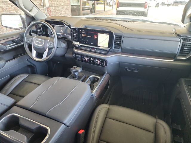 Used 2025 GMC Sierra 1500 SLT w/ SLT Premium Plus Package AWD/4WD image 14